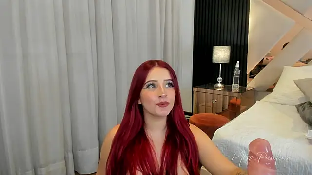 misspaulinaa online show from March 15, 5:30 am