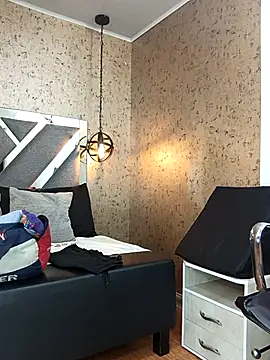 Snapshot of Michelle_Brito1 chatting on February 14, 11:31 am Michelle Brito1 online show from February 14, 11:31 am