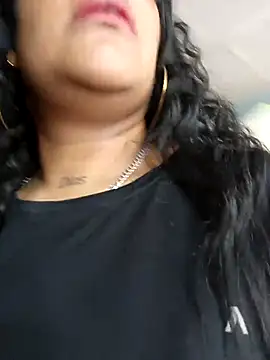 Snapshot of Michelle_Brito1 chatting on March 4, 6:50 pm Michelle Brito1 online show from March 4, 6:50 pm