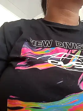 Snapshot of Michelle_Brito1 chatting on March 11, 7:14 pm Michelle Brito1 online show from March 11, 7:14 pm