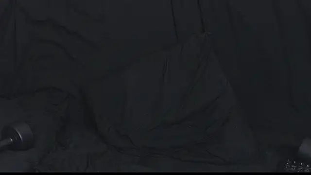 Snapshot of qustci-couple chatting on February 4, 3:33 am qustci-couple online show from February 4, 3:33 am