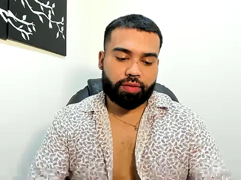 JEAN  TAUREAU online show from October 31, 10:11 pm