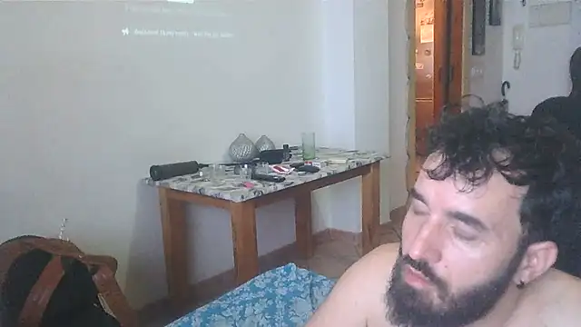 Snapshot of FJcouple chatting on January 24, 10:32 am FJcouple online show from January 24, 10:32 am