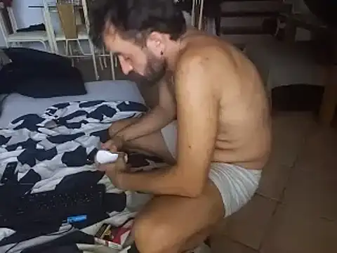 Snapshot of FJcouple chatting on October 6, 7:22 pm FJcouple online show from October 6, 7:22 pm