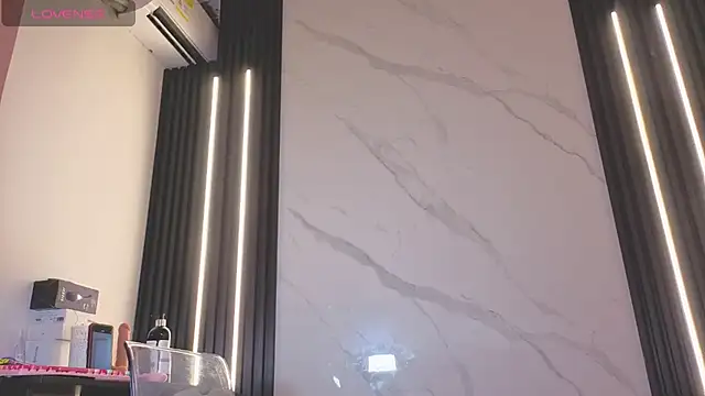 Scarlet Red  online show from February 15, 12:36 pm