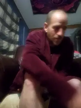 Snapshot of 5g4ever chatting on December 15, 9:35 am 5g4ever online show from December 15, 9:35 am