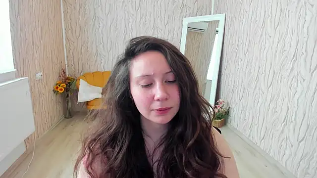 AishaRouhi online show from February 27, 11:20 am