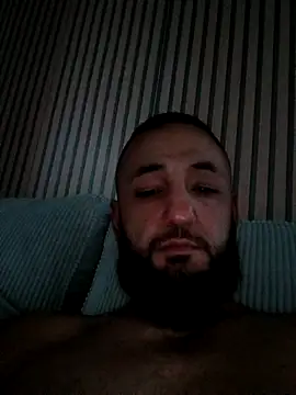 Snapshot of Reeeks69 chatting on October 21, 3:24 pm Reeeks69 online show from October 21, 3:24 pm