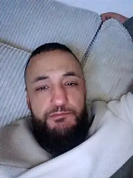 Snapshot of Reeeks69 chatting on November 1, 6:32 pm Reeeks69 online show from November 1, 6:32 pm