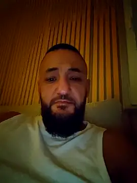 Snapshot of Reeeks69 chatting on December 22, 7:05 am Reeeks69 online show from December 22, 7:05 am