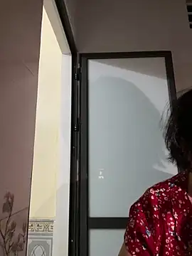 Hachi Sweetbabie  online show from March 17, 1:08 pm