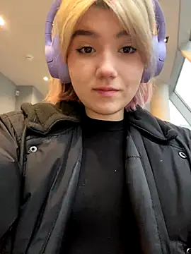 Snapshot of Baby__Naughty chatting on December 3, 11:11 am Baby Naughty online show from December 3, 11:11 am