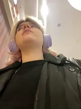 Snapshot of Baby__Naughty chatting on December 4, 6:28 pm Baby Naughty online show from December 4, 6:28 pm