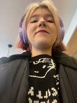 Snapshot of Baby__Naughty chatting on January 25, 8:10 am Baby Naughty online show from January 25, 8:10 am