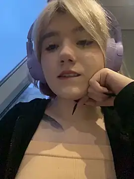 Snapshot of Baby__Naughty chatting on January 29, 2:10 pm Baby Naughty online show from January 29, 2:10 pm