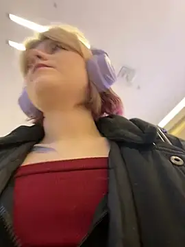 Snapshot of Baby__Naughty chatting on January 30, 8:11 am Baby Naughty online show from January 30, 8:11 am