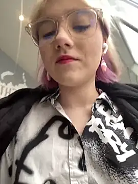 Snapshot of Baby__Naughty chatting on February 12, 9:10 am Baby Naughty online show from February 12, 9:10 am