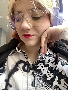 Snapshot of Baby__Naughty chatting on February 21, 8:18 am Baby Naughty online show from February 21, 8:18 am