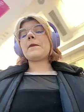 Snapshot of Baby__Naughty chatting on February 27, 11:10 am Baby Naughty online show from February 27, 11:10 am