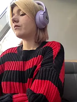 Snapshot of Baby__Naughty chatting on March 15, 8:15 am Baby Naughty online show from March 15, 8:15 am