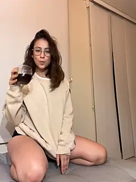 Snapshot of juanasnz99 chatting on January 3, 4:44 am juanasnz99 online show from January 3, 4:44 am