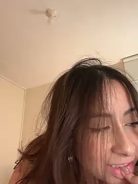 Snapshot of juanasnz99 chatting on October 9, 1:47 am juanasnz99 online show from October 9, 1:47 am