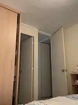 Snapshot of juanasnz99 chatting on December 1, 4:28 am juanasnz99 online show from December 1, 4:28 am