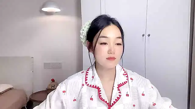cloud8822 online show from April 29, 2:10 pm