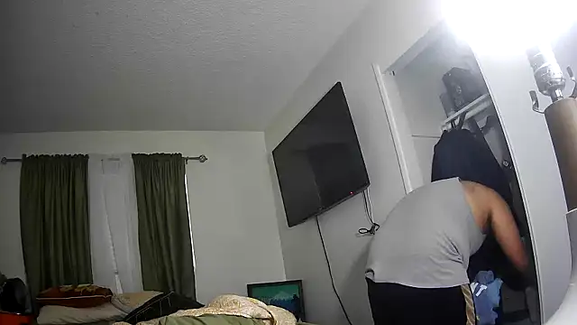 JooveyRose online show from September 12, 4:51 pm