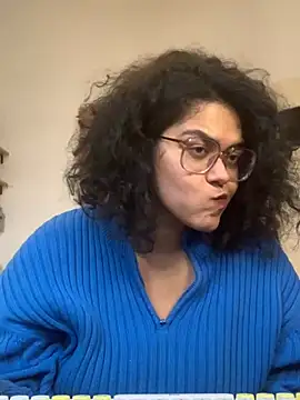 Snapshot of Curvydesifromgermany chatting on January 28, 2:42 pm Curvydesifromgermany online show from January 28, 2:42 pm