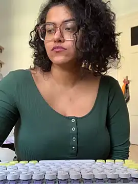 Snapshot of Curvydesifromgermany chatting on March 3, 12:27 pm Curvydesifromgermany online show from March 3, 12:27 pm