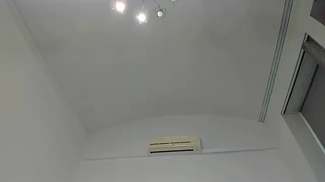 Snapshot of Moon__Eclipse chatting on December 22, 7:44 am Moon Eclipse online show from December 22, 7:44 am