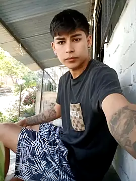 Snapshot of Lukas_strong chatting on September 28, 2:11 pm Lukas strong online show from September 28, 2:11 pm