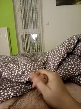 Snapshot of BennoSingle chatting on February 10, 8:00 pm BennoSingle online show from February 10, 8:00 pm