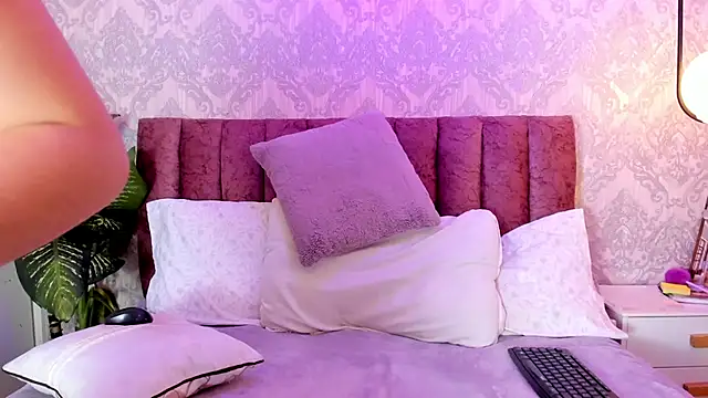 Snapshot of tiffany_becker chatting on January 22, 3:40 pm tiffany becker online show from January 22, 3:40 pm