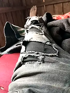 Snapshot of bigdicktaoni chatting on December 19, 8:45 am bigdicktaoni online show from December 19, 8:45 am