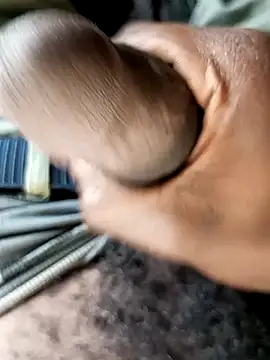 Snapshot of bigdicktaoni chatting on January 10, 11:39 pm bigdicktaoni online show from January 10, 11:39 pm