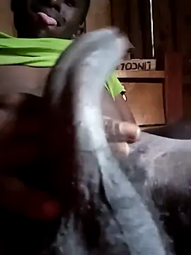 Snapshot of bigdicktaoni chatting on December 19, 12:45 pm bigdicktaoni online show from December 19, 12:45 pm