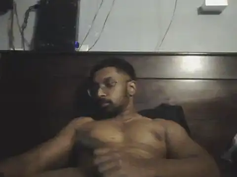 Snapshot of chennaibull101 chatting on January 4, 4:54 pm chennaibull101 online show from January 4, 4:54 pm