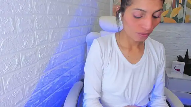 ImCrazzy online show from February 13, 1:37 pm