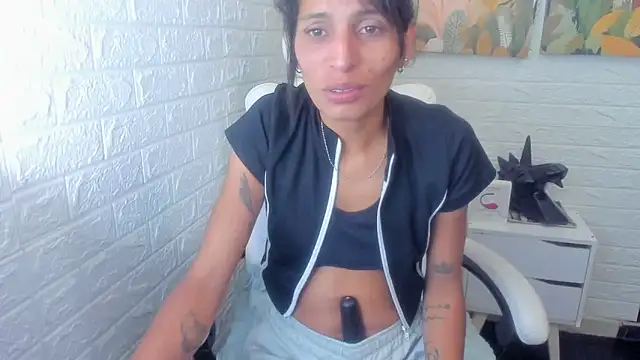 ImCrazzy online show from February 26, 5:39 pm