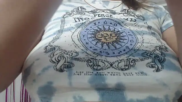 Emiily lee online show from February 2, 1:34 am