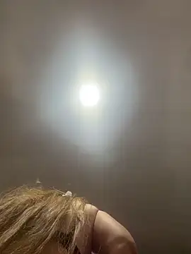 Emiily lee online show from February 5, 9:03 am