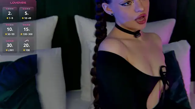 AnaWest online show from March 11, 6:43 am