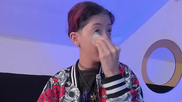 Snapshot of BonnieCute_ chatting on March 1, 11:50 am BonnieCute online show from March 1, 11:50 am