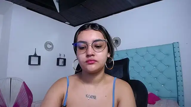 antonella sweetlittle online show from April 18, 12:20 pm