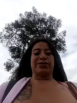 Snapshot of Alona_Evans chatting on January 27, 6:52 pm Alona Evans online show from January 27, 6:52 pm