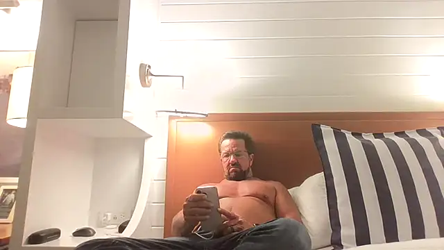 sluttydylan online show from October 4, 12:03 pm