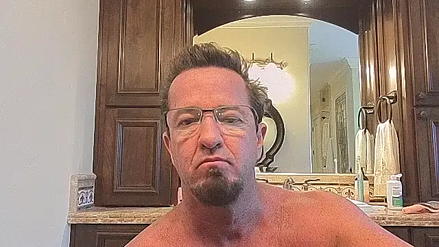 sluttydylan online show from November 24, 7:46 pm