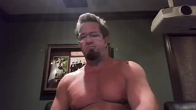 sluttydylan online show from November 30, 2:15 am